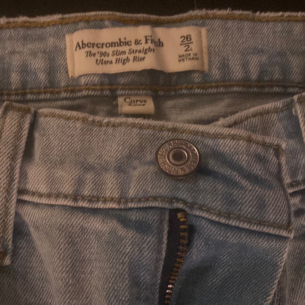 Abercrombie & Fitch 90’s Slim Sraight
